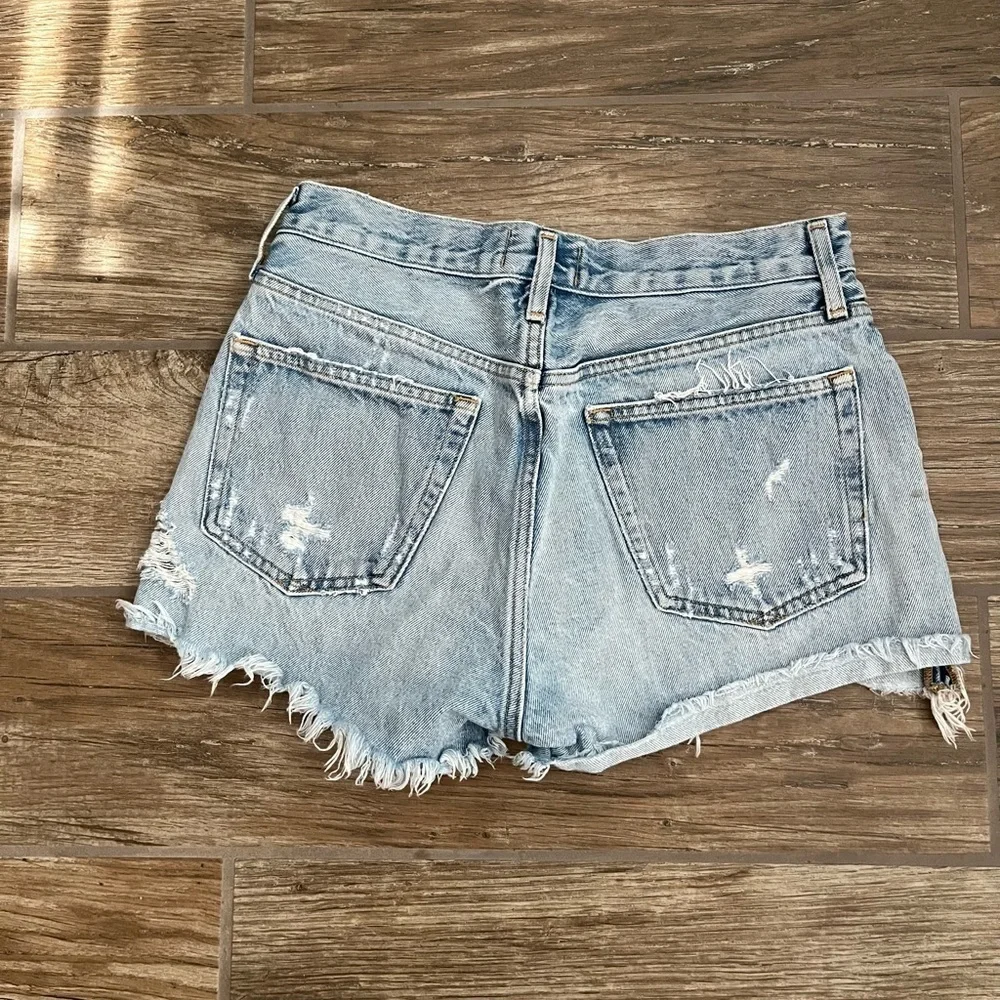 Agolde cutoff denim shorts - Picture 2 of 4